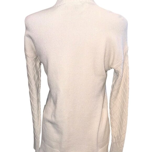 NWT Cyrus Soft Cream Cable Knit Turtleneck Sweater XS Classic Careerwear Money - Picture 2 of 12
